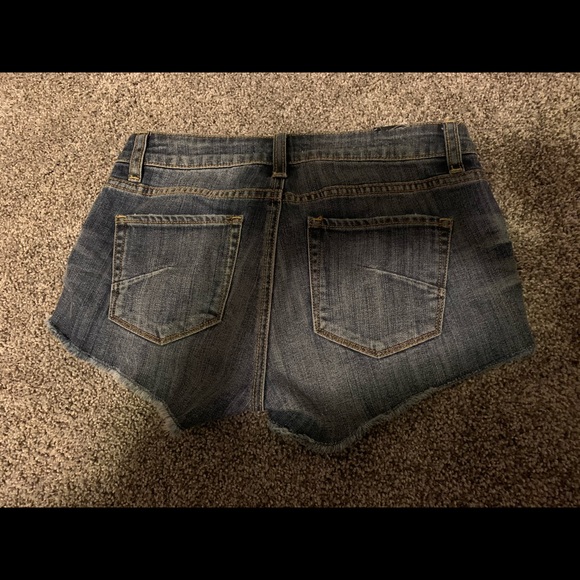 Aritzia Talula Denim Shorts - Picture 3 of 4